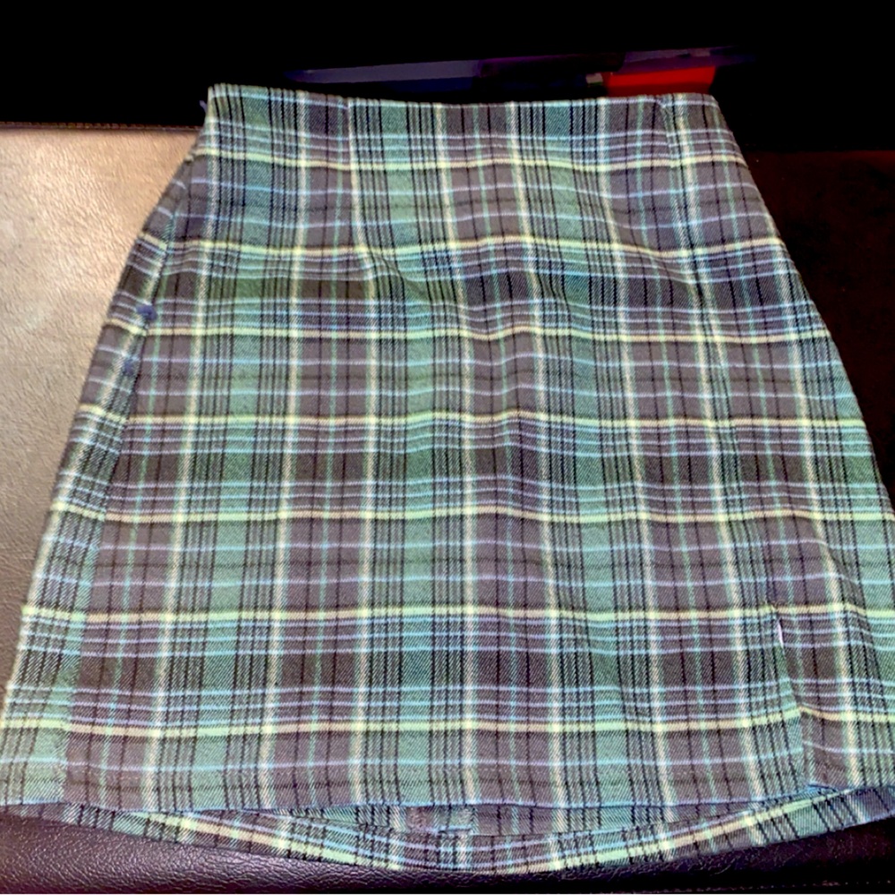 GREEN PLAID MINI SKIRT 🌲